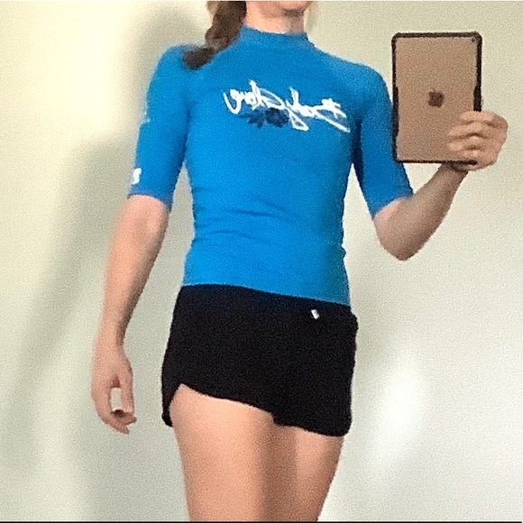 Body Glove Rash Guard - Picture 7 of 11